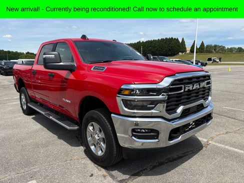 Used 2026 RAM 2500 Big Horn AWD/4WD image 1