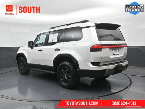 Used 2024 Lexus GX 550 550 Overtrail+ image 8