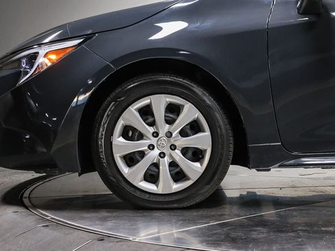 Certified 2025 Toyota Corolla LE FWD image 10