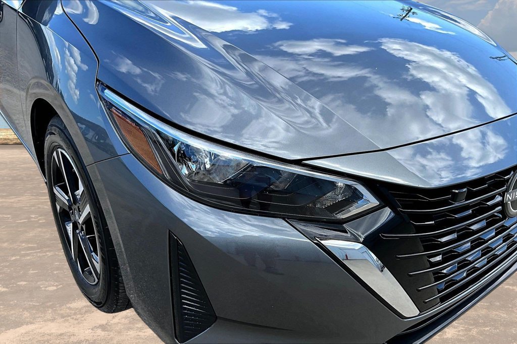 Used 2025 Nissan Sentra SV FWD image 34