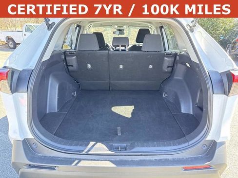 Used 2023 Toyota RAV4 LE image 12
