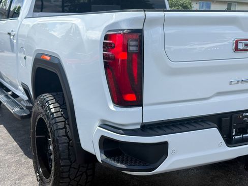 Used 2026 GMC Sierra 2500 Denali w/ Technology Package AWD/4WD image 15