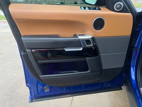 Used 2019 Land Rover Range Rover Sport SVR image 12