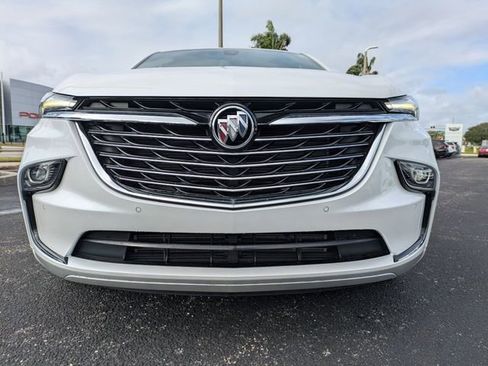 Used 2023 Buick Enclave Essence w/ Experience Buick Package image 9