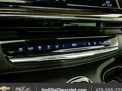 Certified 2023 Cadillac Escalade Sport Platinum w/ LPO, ONYX Package AWD/4WD image 17
