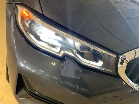 Certified 2022 BMW 330i Sedan w/ Convenience Package RWD image 25