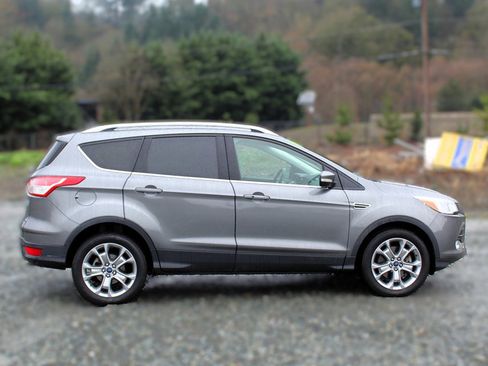 Used 2014 Ford Escape Titanium image 8