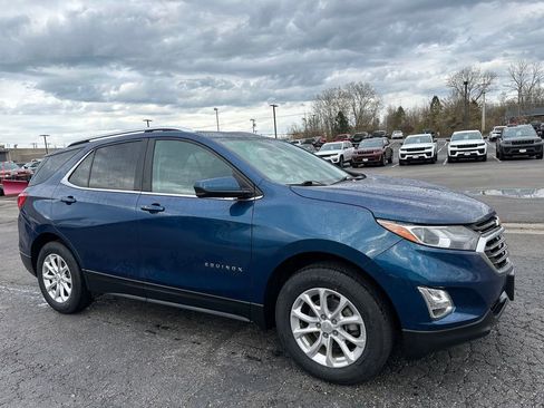 Used 2021 Chevrolet Equinox LT image 1