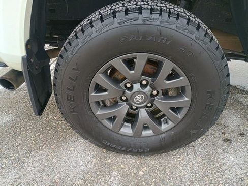 Used 2023 Toyota Tacoma SR5 image 10