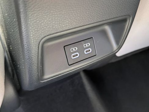 Used 2023 Toyota Corolla LE FWD image 13