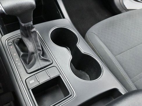 Used 2019 Kia Sorento L image 18