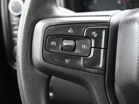 Used 2023 Chevrolet Silverado 1500 Custom image 25