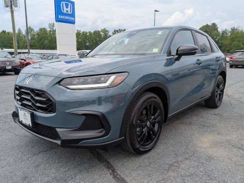 Certified 2026 Honda HR-V Sport image 4