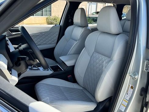 Used 2023 Mitsubishi Outlander SEL image 28