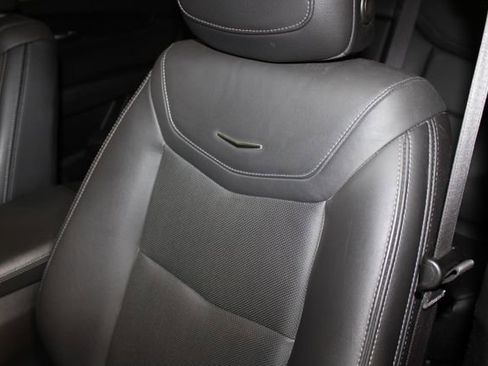 Certified 2024 Cadillac XT5 Premium Luxury FWD image 8