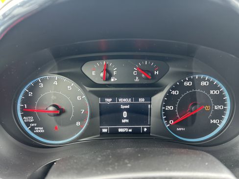 Used 2018 Chevrolet Malibu LT image 16