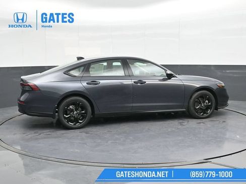 Certified 2025 Honda Accord SE image 3