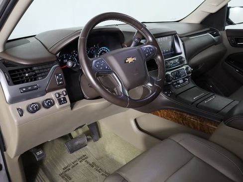Used 2019 Chevrolet Tahoe Premier w/ RST 6.2L Performance Edition AWD/4WD image 28