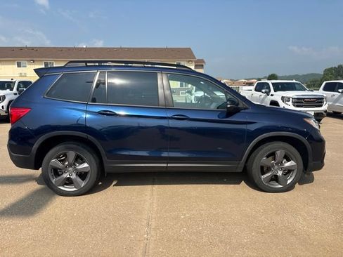 Used 2019 Honda Passport Touring image 2