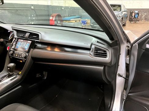Used 2021 Honda Civic EX image 18