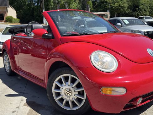 Used 2005 Volkswagen Beetle GLS image 3