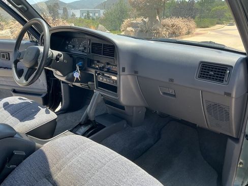 Used 1992 Toyota 4Runner SR5 AWD/4WD image 23