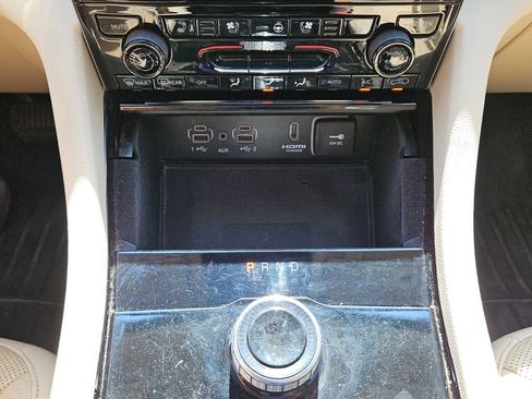 Used 2022 Jeep Grand Cherokee L Limited w/ Luxury Tech Group II RWD image 20