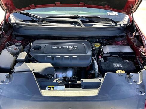 Certified 2016 Jeep Cherokee Sport FWD image 30