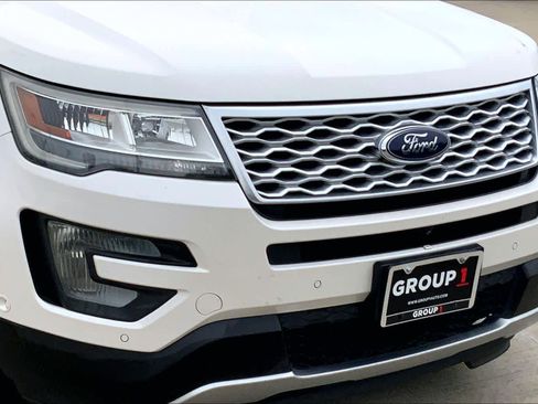 Used 2016 Ford Explorer Platinum AWD/4WD image 30