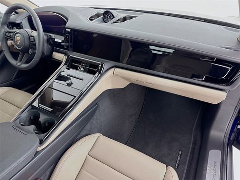 New 2026 Porsche Panamera image 31