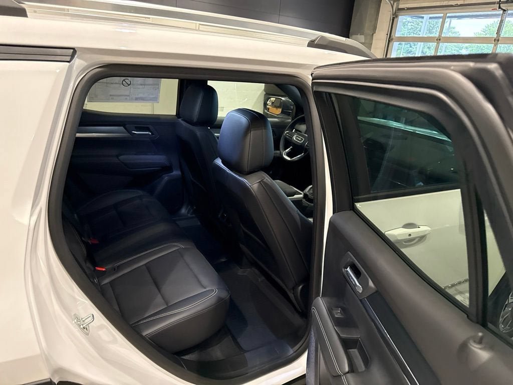 New 2027 GMC Terrain Elevation w/ Elevation Premium Package AWD/4WD image 14