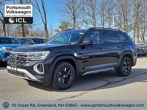 New 2026 Volkswagen Atlas Peak Edition AWD/4WD image 1