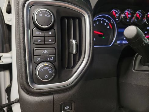 Used 2020 Chevrolet Silverado 1500 LT w/ All-Star Edition AWD/4WD image 19