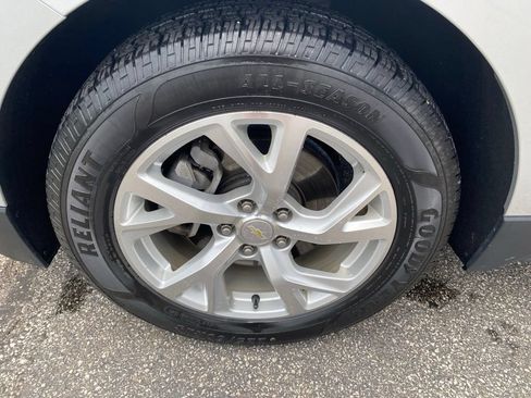 Used 2018 Chevrolet Equinox LT FWD image 31