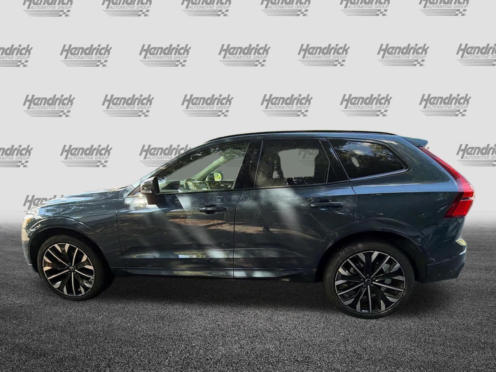 Used 2026 Volvo XC60 B5 Ultra AWD/4WD image 9