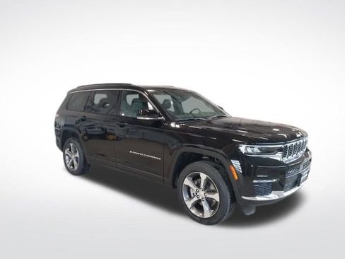 New 2025 Jeep Grand Cherokee L Limited w/ Luxury Tech Group II image 2