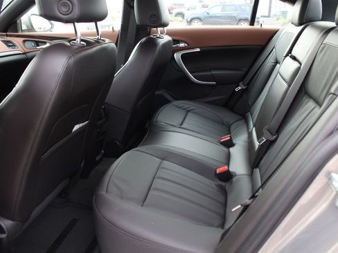 Used 2017 Buick Regal Sport Touring FWD image 8