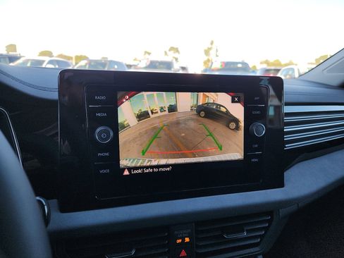 New 2026 Volkswagen Jetta SE image 18