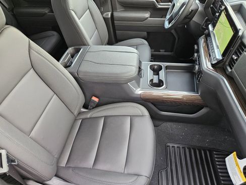 New 2026 Chevrolet Silverado 3500 LT w/ Texas Edition AWD/4WD image 18