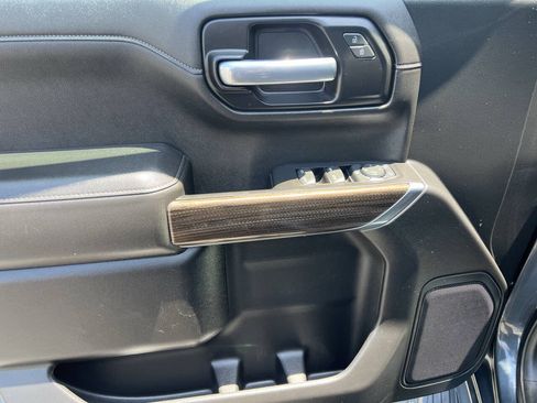 Used 2021 Chevrolet Silverado 1500 LT RWD image 33