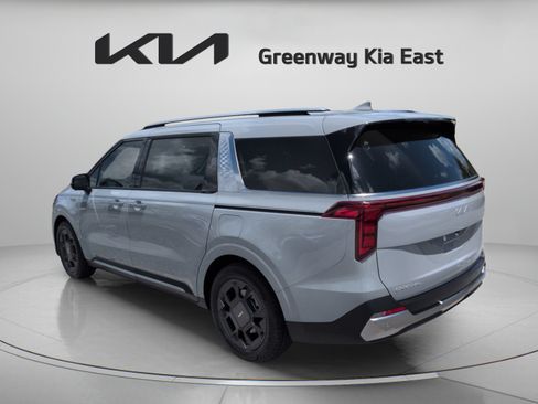 Certified 2026 Kia Carnival SX FWD image 8