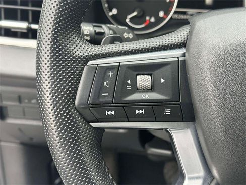 Used 2023 Mitsubishi Outlander SE image 21