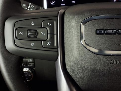 New 2026 GMC Sierra 2500 Denali Ultimate AWD/4WD image 18
