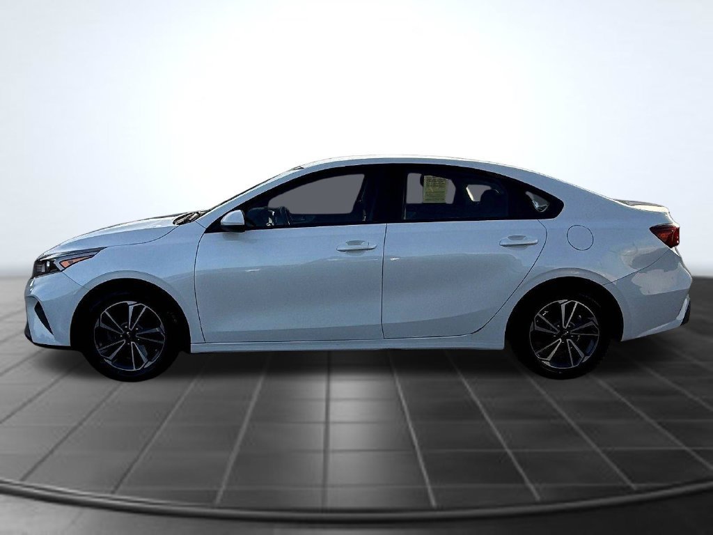 Used 2023 Kia Forte LXS FWD image 6