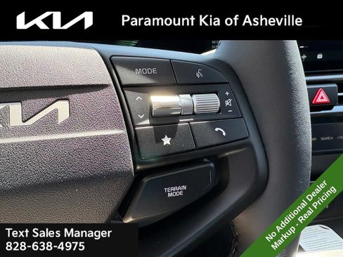New 2026 Kia Sportage EX w/ EX Panoramic Sunroof Package AWD/4WD image 12