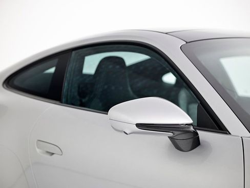 Used 2025 Porsche 911 Carrera S image 19