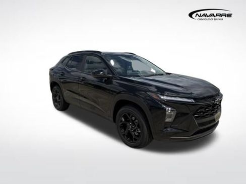 New 2026 Chevrolet Trax LT w/ Driver Confidence Package FWD image 1