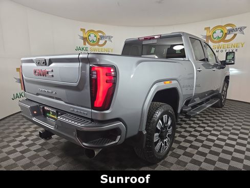 Certified 2024 GMC Sierra 2500 Denali image 9