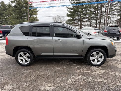 Used 2012 Jeep Compass Latitude image 4
