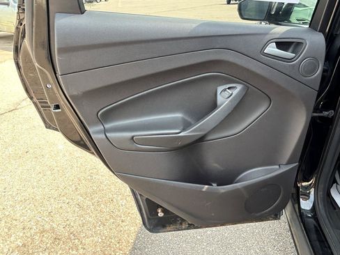 Used 2016 Ford Escape Titanium w/ Equipment Group 301A AWD/4WD image 13